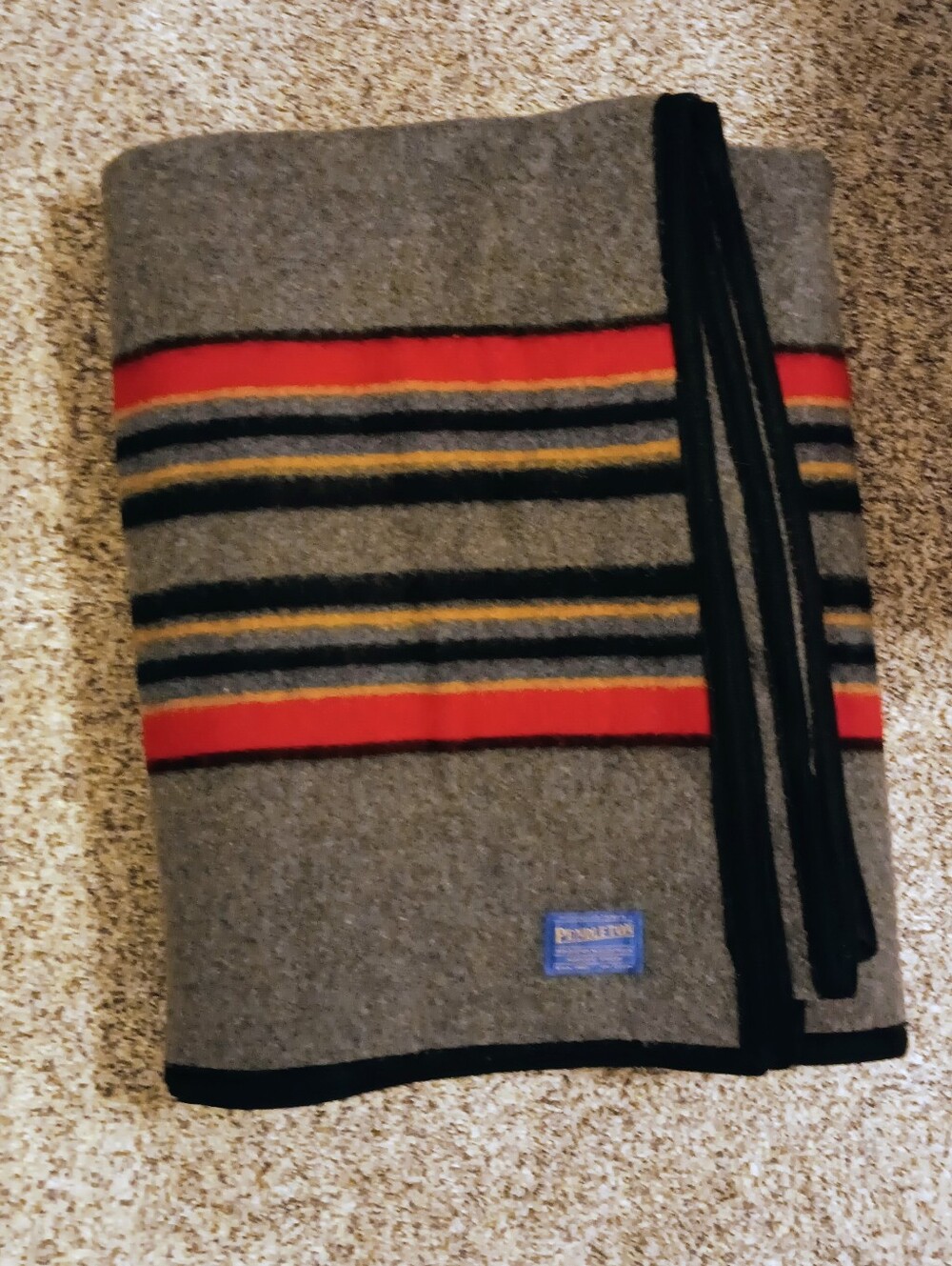 Pendleton Vintage Yakima Camp Blanket Throw - Picture 3 of 5